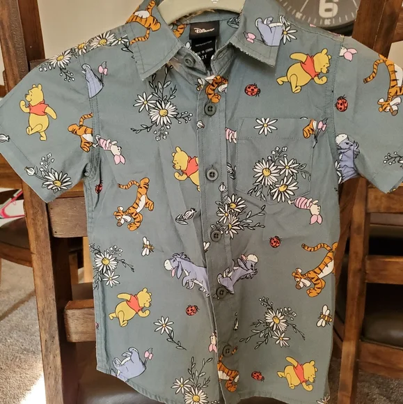 Button down - Picture 2 of 2